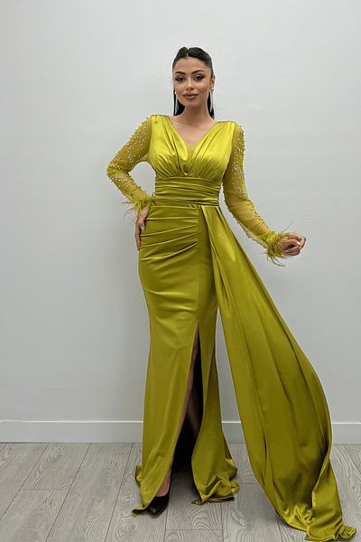 giyimmasalı Rochie Pește Verde - Tesatura din Satin, Maneci Otrishi si Detaliu din margele