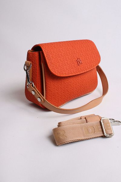 GALB LEATHER Utilizare zilnică - Geantă de umăr pentru femei de mărime medie cu 2 bretele Dgr2197
