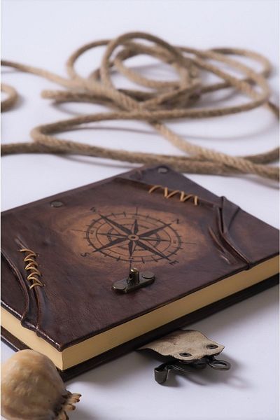 GUETTA Handmade Genuine Leather Daily Scrapbook Shamua Paper Compass