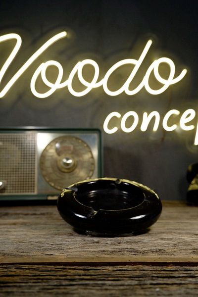 Voodo Concept Στρογγυλό Μαύρο Μαρμάρινο Τραπέζι από Ξυλόσοκα