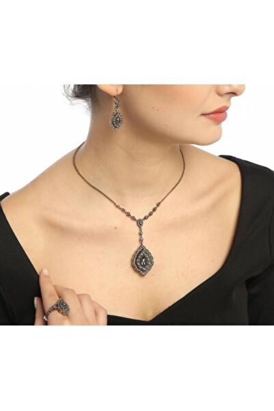 Aşina Gümüş Yeni Yıl Hediyesi Elmas Montür Badem Taş Gerdanlık Küpe Yüzük Set