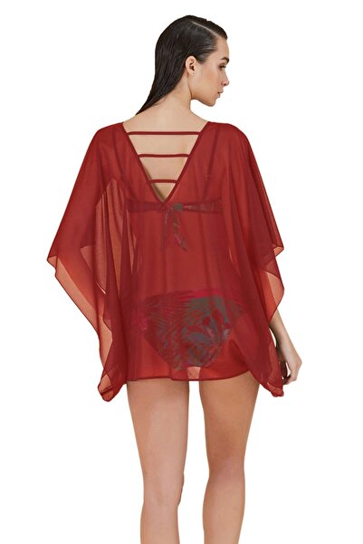 Kom المرأة الحمراء داريا صوفية