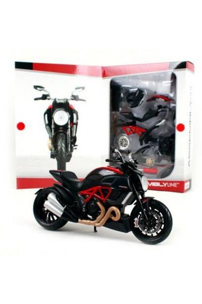 Maisto Ducati Diavel Carbon 1:12 Model Motorcycle Assemble Jigsaw
