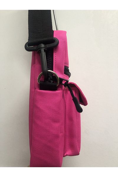 Differ Fuchsia Pink Shoulder/Crossbody Bag