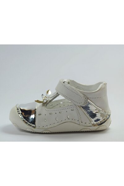 Bayrak Beyaz Gümüş Deri Ortopedik Kız Bebek Ayakkabı