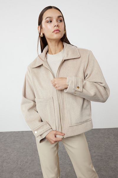 Trendyol Collection Nerzfarbener, übergroßer, gestempelter, dünner Jackenmantel TWOAW25MO00084