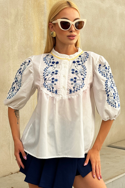 Trend Alaçatı Stili Λευκή Ποπλίνα Μπλούζα - Κουμπωτό και Κεντημένο, ALC-X12447