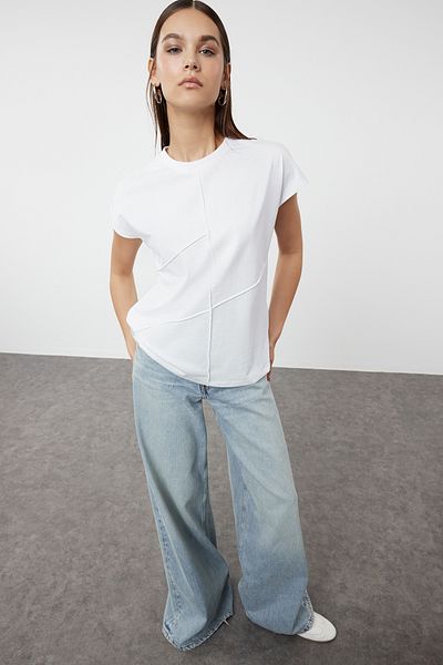 Trendyol Collection Alb, 100% bumbac - Tricou cu croiala largă cu detaliu de țesut TWOSS24TS00282