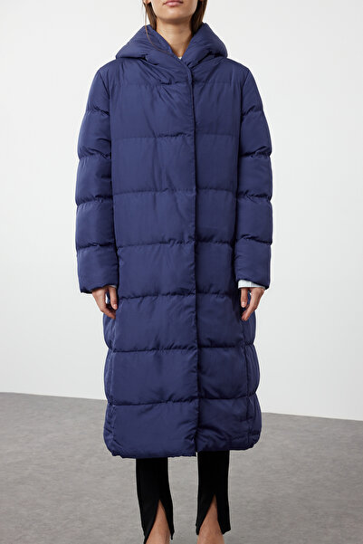 Trendyol Collection Modrý obyčejný boční zapínání na patentky voděodpudivý dlouhý prošívaný kabát Twoaw24Mo00044