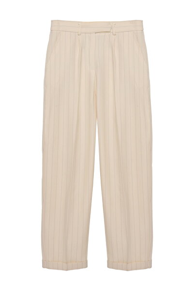 Quzu Çizgi Detaylı Pantolon