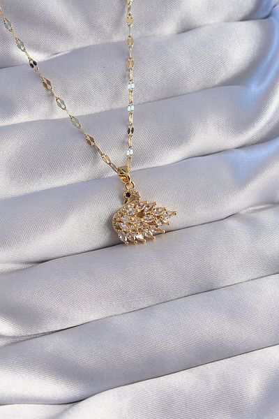 Moka Shopin Gold Colored 316L Zircon Stone Chain Swan Necklace