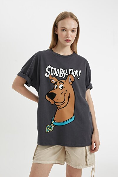 DeFacto Tričko Scooby Doo Oversize s potiskem – s výstřihem, krátký rukáv, D1139Ax24Sm