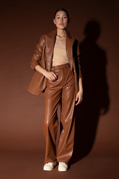 DeFacto Oversize bunda z umělé kůže - široký střih W9656Az22Au