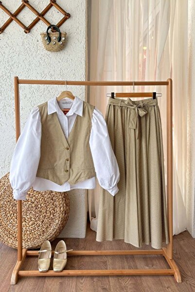 Ceylan Otantik Polka Dot Mink Vest and Skirt Set