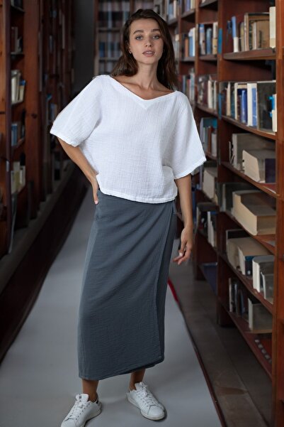 NEVHİS Müslin Sırt Dekolteli Bluz