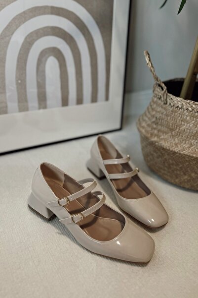 POLKA STORE Women's Mary Jane Beige Nude Patent Leather Closed Back Double Tape Square Toe Helmet Short Block Heeled Shoes