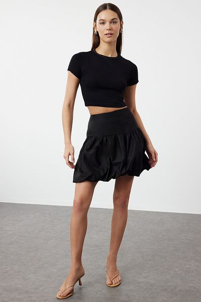 Trendyol Collection TWOSS24ET00240 Czarna mini tkana spódnica w balony