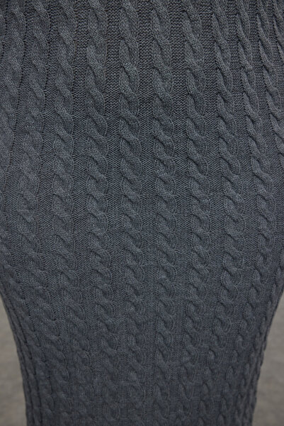 Trendyol Curve Rochie de tricot antracit cu lungime midi - împletită păr TBBAW25AH00002