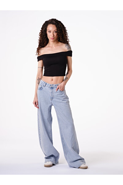 Novita Hellblaue Baggy-Jeans