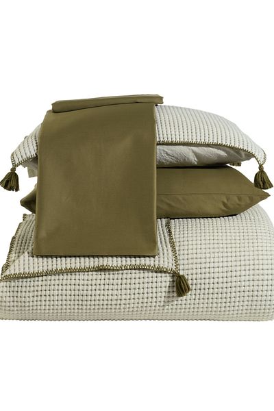 Dantela Drina Khaki Double Tufted Bed Set