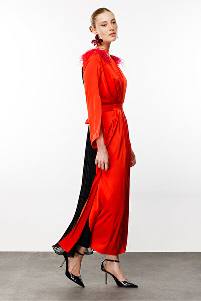 Nefeli Omuz Tüy Detaylı Oranj Saten Abiye