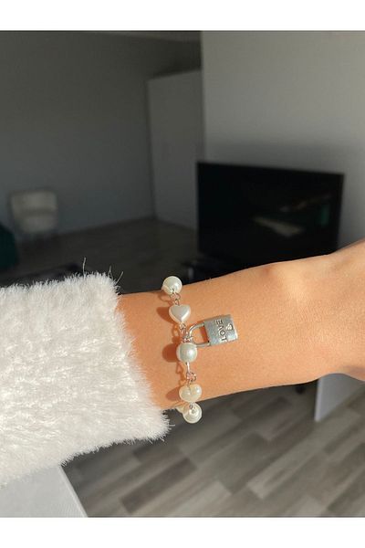 Pinky Lady Fairycore love lock bracelet with pearls