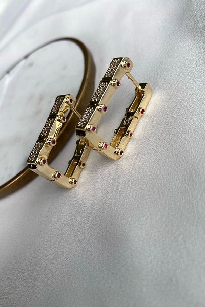 gaila design Serenay Leyla - Rectangular Stone Detailed Earrings