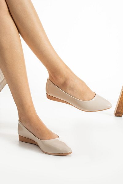 HKM shoes Sezon nou - Balerina de damă din piele lăcuită, ușoare și strălucitoare, cu toc scurt