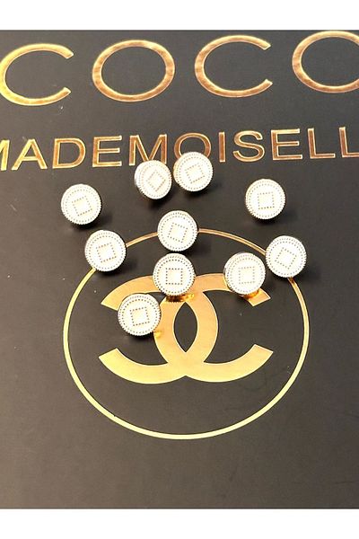 ODDA TASARIM ATÖLYESİ Blouse button with square white enamel in the middle