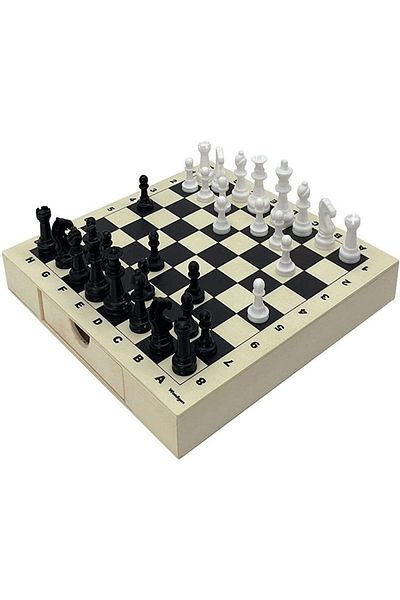 Woodi Gon Wooden Chess Set with Drawer