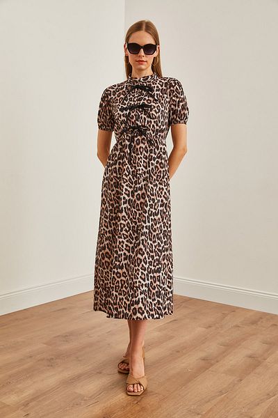 Olalook Μπεζ Leopard Print Μακρύ Φόρεμα για Γυναικεία - Βαθύ χαμηλά κοψίματα και κορδόνια ELB-19002213