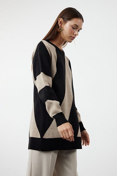 Trendyol Modest Pruhovaný svetr z velbloudího kamene Color Block Tctaw25Ak00000
