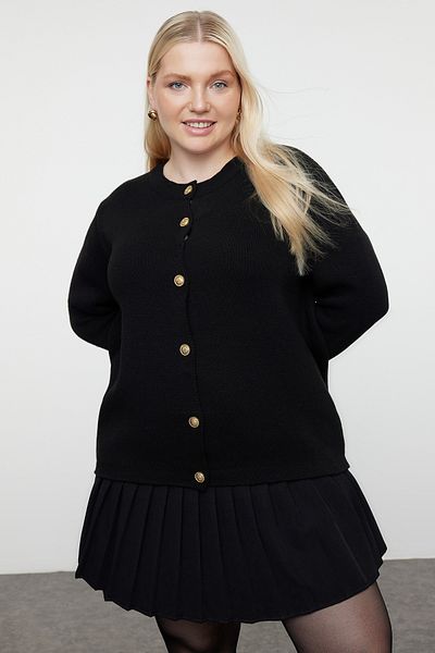 Trendyol Curve Schwarzer Strickcardigan mit Rundhalsausschnitt und Knopfleiste, TBBAW25AV00013