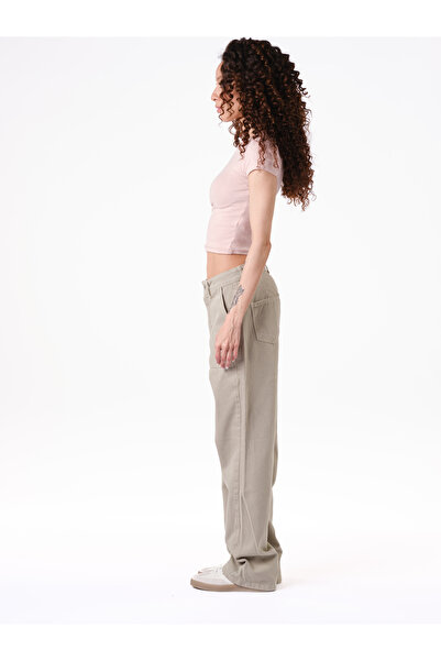 Novita Φαρδύ τζιν τσέπης χακί χρώματος