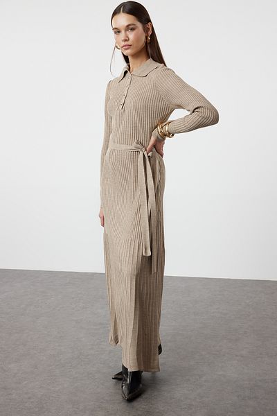 Trendyol Modest Póló nyakú nerc kötöttáru ruha - öves és bordás TCTAW25EB00006