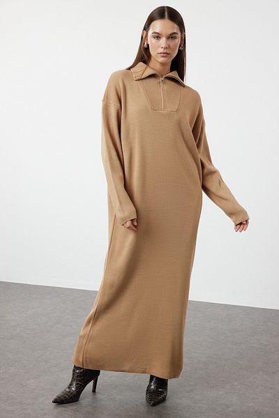 Trendyol Modest Άνετο πλεκτό φόρεμα Camel με φερμουάρ - TCTAW25EB00013