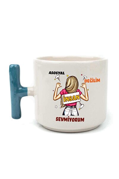 Kırtasiye Ofisi كوب تي شيرت مطبوع عليه عبارة "أنا لست آسيويًا ولا أحب الإنسان...