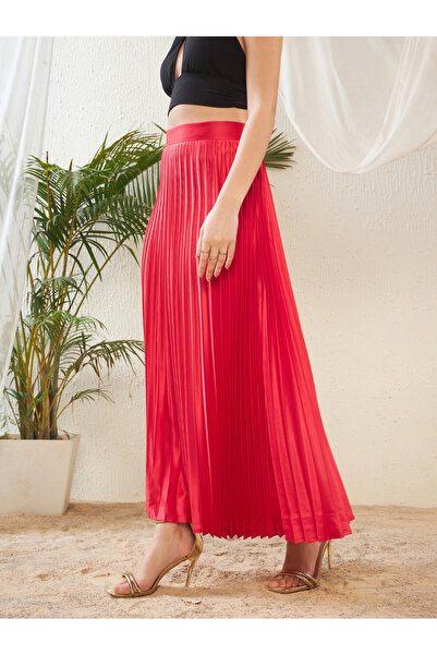 Sassafras By Styli Pleated A-Line Satin Maxi Skirt