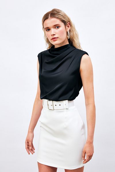 Sateen Fustă mini cu curea - EKRU