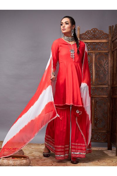 Sassafras By Styli Lace Trim A-Line Kurti and Flared Pant with Dupatta Set
