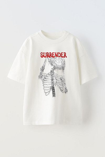 THEWERT Βαμβακερό μπλουζάκι SURRENDER Printed Unisex Λευκό Oversize