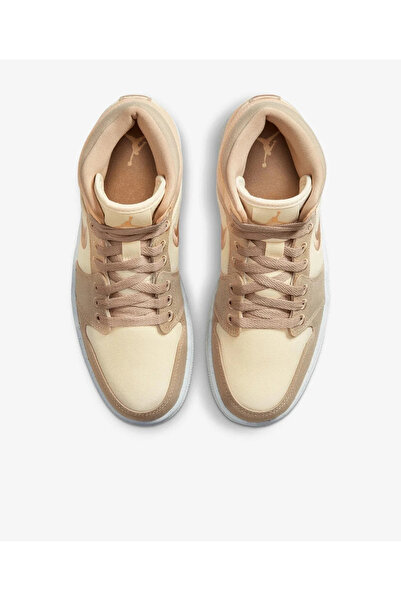Nike Air Jordan 1 Mid SE Spor Ayakkabısı DV0427-102 (YARIM NUMARA BÜYÜK ALMANIZI ÖNERİYORUZ)