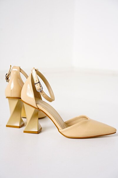 MASSOLE Yazlık Stiletto Nude Rugan Yeni Sezon Günlük Şık Özel Tasarım