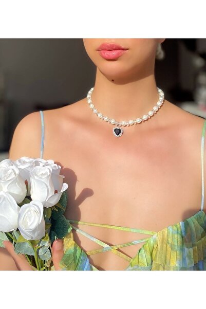 Pinky Lady Incili Parlak Taşlı Siyah Kalp Kolye