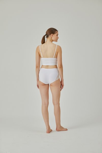 Pamuk & Pamuk Women's White Lace Full Brief Low Panties