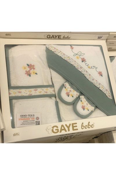 Gaye 4 Piece Towel Bathrobe Set 0-3 Years