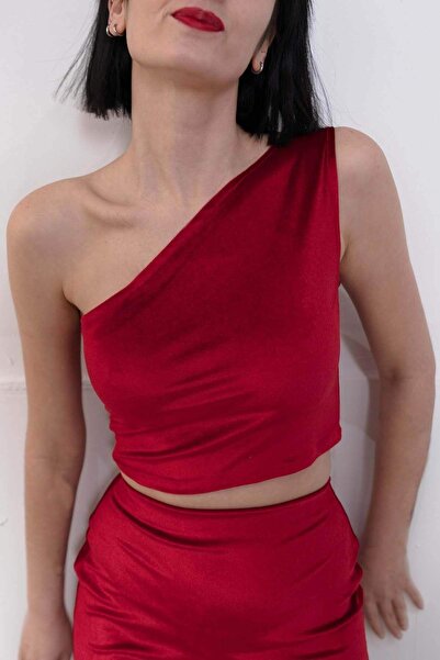 Due Stelle Red Thin Velvet Single Shoulder Crop Top