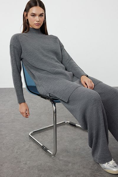 Trendyol Modest Antracit hasított széles lábú kötöttáru alsó-felső készlet TCTAW24US00028