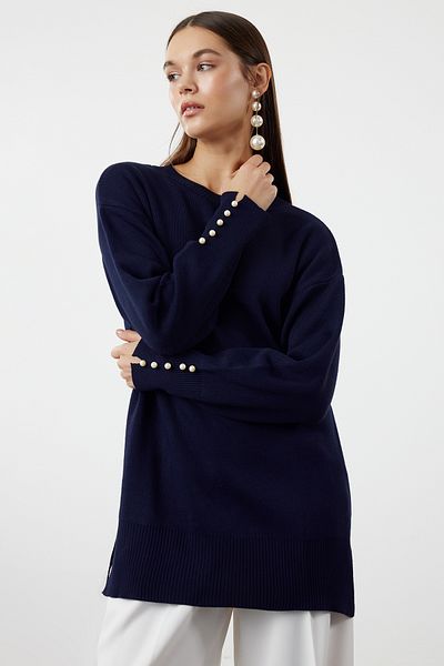 Trendyol Modest Marineblauer Pullover mit Perlendetails TCTAW25AK00007