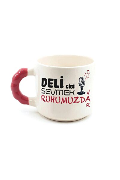 Kırtasiye Ofisi كوب من الخرز بمقبض أحمر مطبوع عليه عبارة "الحب مثل المجنون